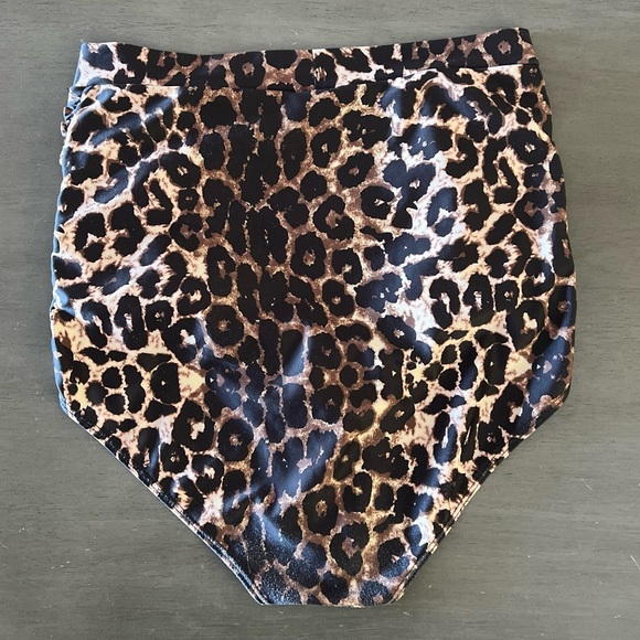 COCOSHIP Black Animal Leopard Print Pinup High Waisted Ruched Bikini Bottoms L - Picture 2 of 5